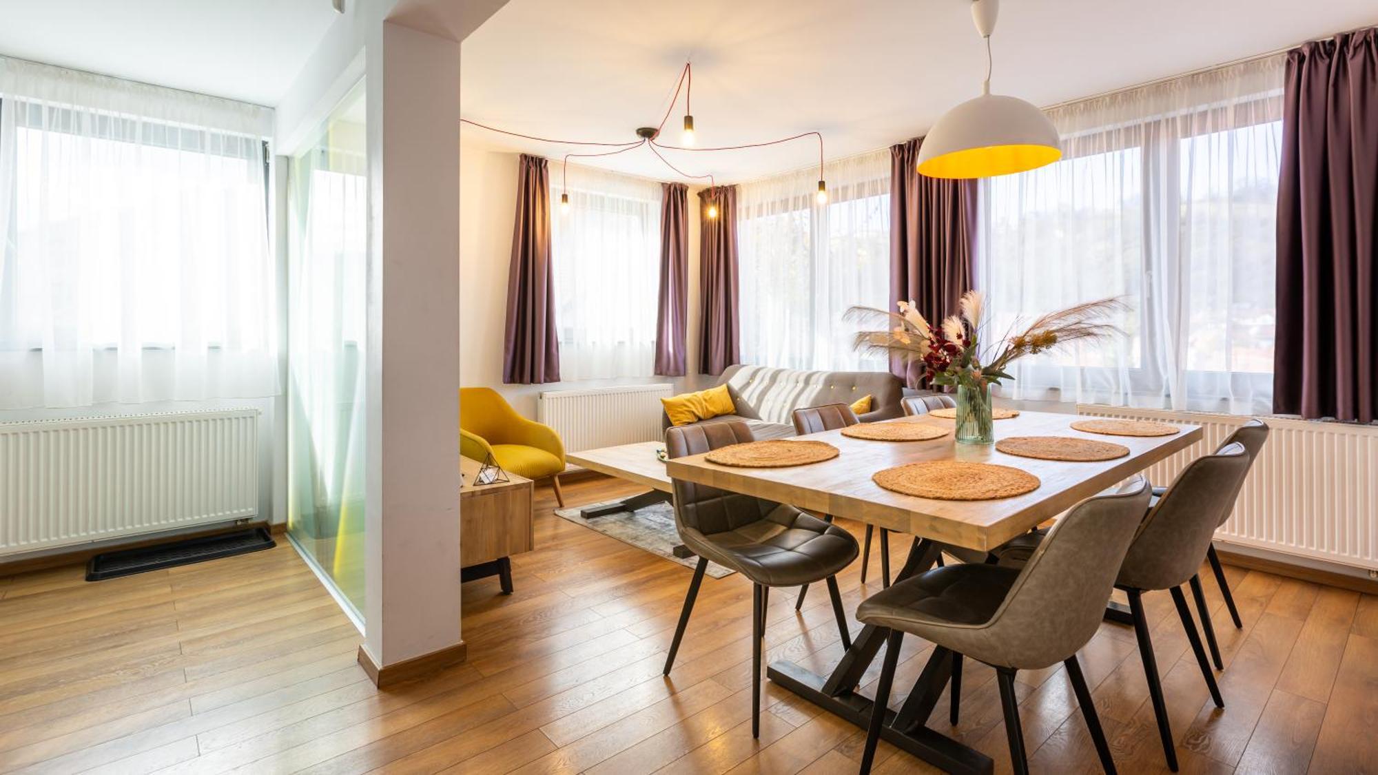 Sun Villas Accommodation Braşov Extérieur photo